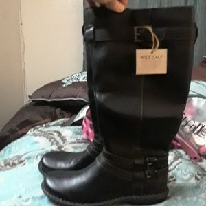 Black knee high boots wide calve
